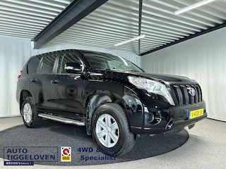 Toyota Land Cruiser 2.8 D-4D-F LX Window Van Automaat Trekhaak | Leder