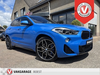 BMW X2 sDrive20i Exec. Edition M-Pakket Automaat Panoramadak / Sport-int. / Camera