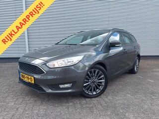 Ford Focus Wagon 1.0 EcoBoost Trend Automaat,airco,cruise,navigatie,stoelverwarming,