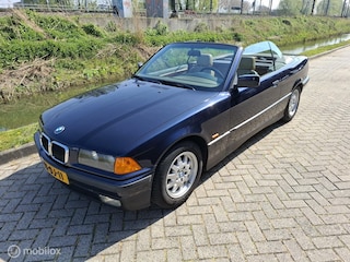 BMW 3-serie Cabrio 320i Executive