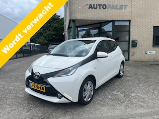 Toyota Aygo 1.0 VVT-i x-play