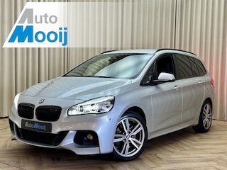 BMW 2-serie Tourer 220i *M-Sport* Leder / Afn. trekhaak / LED / Navigatie / Cruise Control / ECC Clima / 17'' LMV