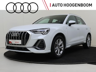 Audi Q3 45 TFSI e S edition | Trekhaak | Achteruitrijcamera | Navigatie | Virtual cockpit | S-line interieur | Dodehoek detectie | Climate control |