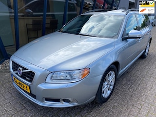 Volvo V70 2.4 D5 R-Design EURO5 LEER / SUNROOF / YOUNGTIMER