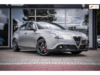 Alfa Romeo Giulietta 1.7 TBi Quadrifoglio Verde Launch no. 710 Edition|Kuipstoelen|Schuif/kantel|Automaat|PDC|Navi|Cruise|Bose