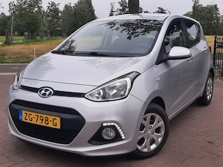 Hyundai i10 1.0 Automaat Airco Parkeersensoren