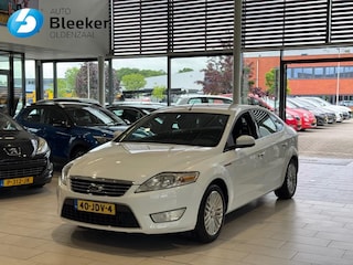 Ford Mondeo 1.6-16V Ghia Clima Cruise Navi Trekhaak