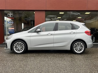BMW 2-serie Tourer 218i AUTOMAAT High Executive Edition | LEER | PANO | TREKHAAK | CAMERA | HEAD-UP
