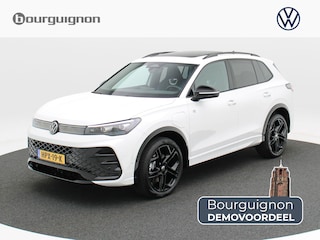 Volkswagen Tiguan 1.5 eHybrid R-Line Edition | 204 PK | Trekhaak | Stoel & Stuur Verwarming | Stoelmassage | Black Style Pakket |