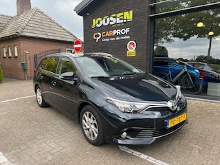 Toyota Auris 1.2T DYNAMIC