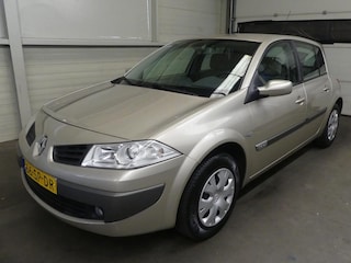 Renault Mégane 1.6-16V Expr - Airco - Cruise Control - Mooie auto!