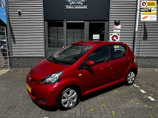 Toyota Aygo 1.0-12V Aspiration Red