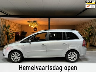 Opel Zafira 2.2 Executive 7-Zitter Automaat NAP Trekhaak Cruise Airco Trekhaak Rijklaar