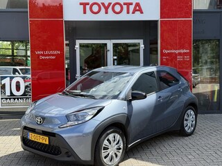 Toyota Aygo PLAY APPLE/ANDROID NL-AUTO AD-CRUISE AIRCO PARKEERCAMERA