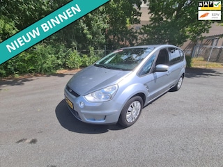 Ford S-MAX 2.0 Titanium LEUKE AUTO RIJDT EN SCHAKELT GOED
