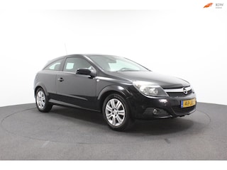 Opel Astra GTC 1.6 Cosmo | Airco | Lederen bekleding | Sportvelgen | Nieuwe APK