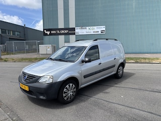 Dacia Logan 1.4i 75 PK. Distributieriem en waterpomp vervangen bij 104.000 KM in december 2021.