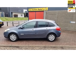 Renault Clio Estate 1.2 TCE Collection prijs is incl nieuwe apk, afleveringsbeurt incl filters en 3 maand garantie op motor
