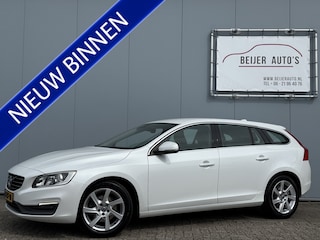 Volvo V60 1.6 T3 Momentum Trekhaak/Navigatie/Bluetooth.