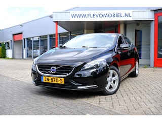 Volvo V40 2.0 T2 Momentum Navi|Clima|LMV