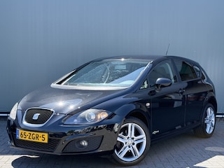 Seat Leon BWJ 2013 1.2 TSI 105 PK Ecomotive Businessline COPA TREKHAAK / CLIMA / NAVI / BLUETOOTH / PDC / LMV / PRIV. GLAS / MULTIFUNCT. STUUR
