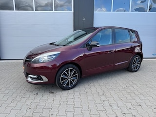 Renault Scénic 1.2 TCE BOSE / Camera / Trekhaak / PDC / Navigatie / Historie aanwezig.