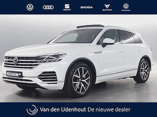 Volkswagen Touareg 3.0 TSI eHybrid 381pk PHEV 4MOTION Elegance / Panoramadak / Luchtvering / iQ Light