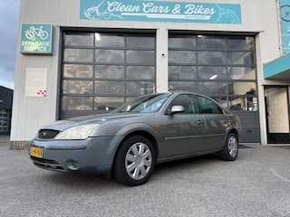Ford Mondeo 2.0-16V Trend