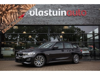 BMW 3-serie Touring 330e High Executive M-Sport , Adap. cruise, Trekhaak, Sfeerverlichting,