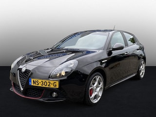 Alfa Romeo Giulietta 1.4 T Org.NL/Autmaat/Leder/18inch/PdcAchter/6maand garantie