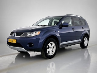 Mitsubishi Outlander 2.4 Inspire 2WD Special Edition | 170PK | TrekH | AIRCO | Goed onderH
