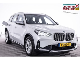 BMW iX1 xDrive30 Launch Edition 67 kWh | LEDER | Trekhaak ✅ 1e Eigenaar *HEMELVAART OPEN v.a 11u tot 17u*