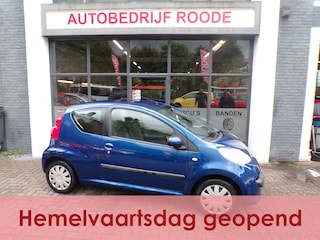 Peugeot 107 1.0-12V XS AIRCO, NW APK! ''HEMELVAARTDAG OPEN''
