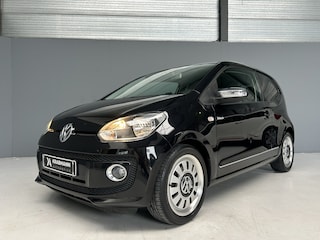 Volkswagen Up 1.0 high up! Black Up! Navi|Cruise|PDC