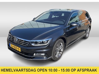 Volkswagen Passat Variant 1.5 TSI Highline Business 3x R-Line / Panoramadak / Camera / Leder / Virtual Cockpit / 18'' / Navigatie / Keyless / DAB / Stoelverwarming / ACC