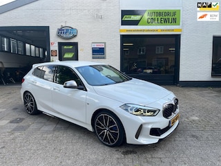 BMW M135i xDrive High Executive BTW 2021 Wit 306pk