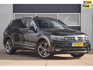 Volkswagen Tiguan 2.0 TDI Highline Business R PANORAMADAK/TREKHAAK/LEER PAKKET