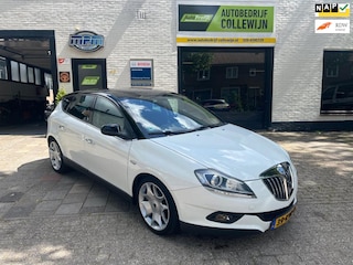 Lancia Delta 1.4-16V Argento Wit