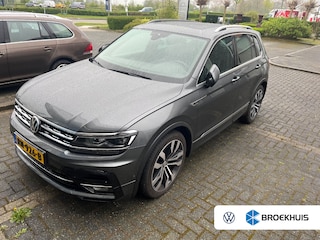 Volkswagen Tiguan 2.0 TSI 180 pk 4Motion Highline 7-DSG | Achteruitrijcamera | Airco (automatisch) | Buitenspiegels elektrisch inklapbaar