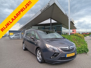 Opel Zafira Tourer 1.4T 140PK COSMO 7-zitter, Pano, Navi, Camera, PDC, Trekhaak etc. incl. 12 mnd BOVAG