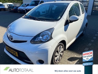 Toyota Aygo 1.0 VVT-i Dynamic Orange