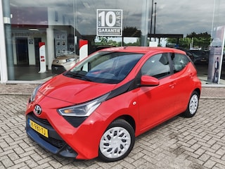 Toyota Aygo 1.0 VVT-i x-play | DAB | Android Auto | Achteruitrijcamera