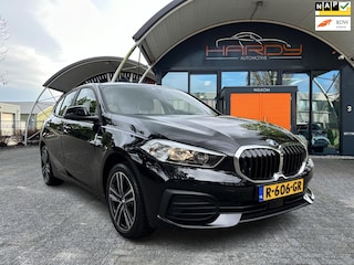 BMW 116i 5-Deurs M-Stuur NL-Auto Rijklaarprijs