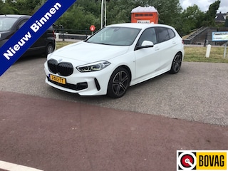 BMW 118i High Executive Bj2019 leer camera apk november 2025
