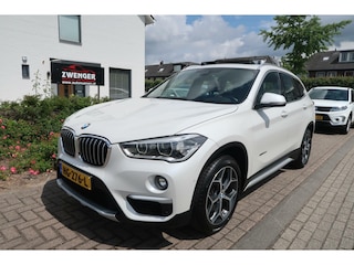 BMW X1 xDrive20d 191pk PANORAMADAK|TREKHAAK|HEAD-UP|MEMORY|LEDER|DEALER ONDERHOUDEN