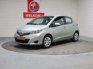 Toyota Yaris 1.0 VVT-i Aspiration, 5Drs. NL, Airco, Navigatie, Camera, Telefoon, Trekhaak, Isofix, 100% onderhouden, Super zuinig, Japanse kwaliteit