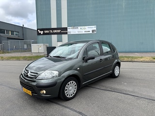 Citroën C3 1.1i Ligne Prestige 60 PK. Mooie en zeer zuinige auto !!! Distributieriem en waterpomp vervangen bij 91.000 KM in december 2020.