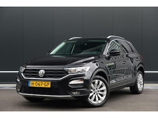Volkswagen T-Roc 1.0 TSI Style Business Navi Clima CarPlay ACC Getint glas 17-Inch Nl-Auto NAP!