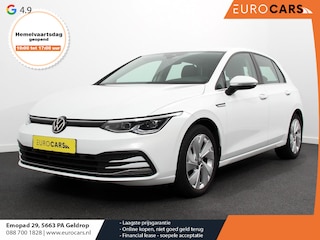 Volkswagen Golf 1.5 TSI 150pk Style Volkswagen Golf 1.5 eTSI 150pk Style | Navigatie | Climate Control | DAB | Digitale Cockpit | Keyless Start | Lichtmetalen velgen 17" | Parkeer Sensoren | Stoelverwarming