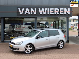Volkswagen Golf 1.2 TSI Match Aut. Schuifdak Trekhaak PDC Navi Clima Cruise